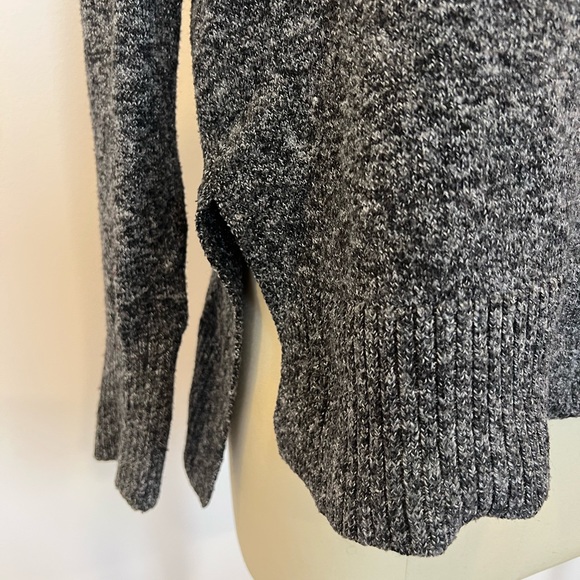 Elie Tahari Dark Gray Oversized Sweater Mock Turtleneck in Women’s Small - Picture 6 of 10